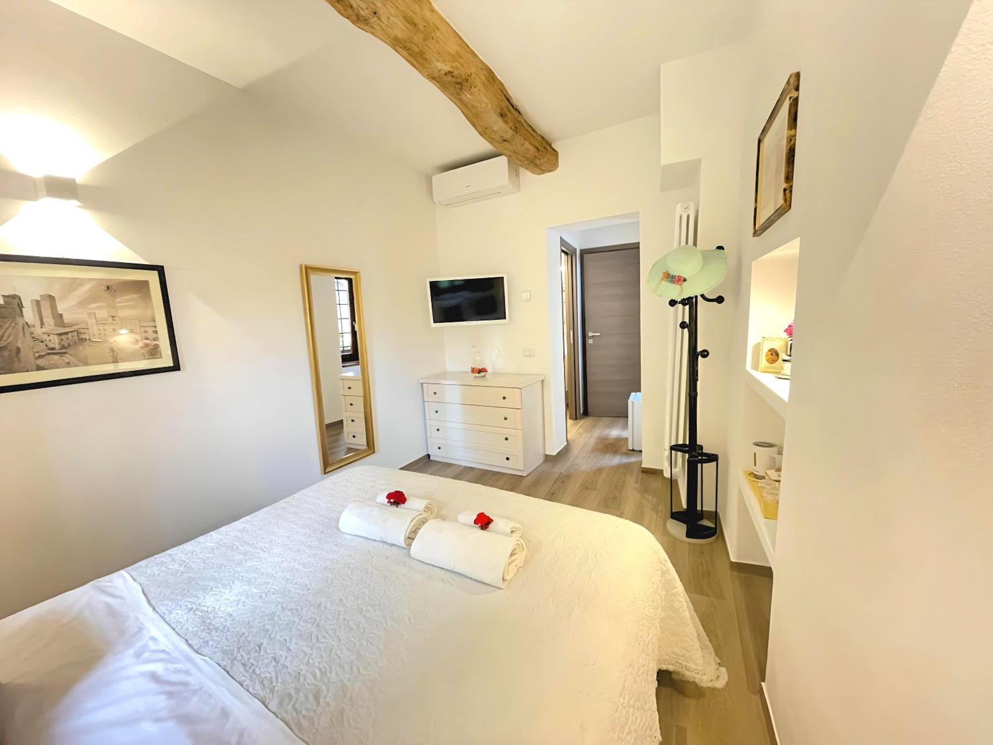 La Casa Di Ines Otel San Gimignano Dış mekan fotoğraf